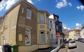 4 Berth First Floor Flat Glen Villa 3